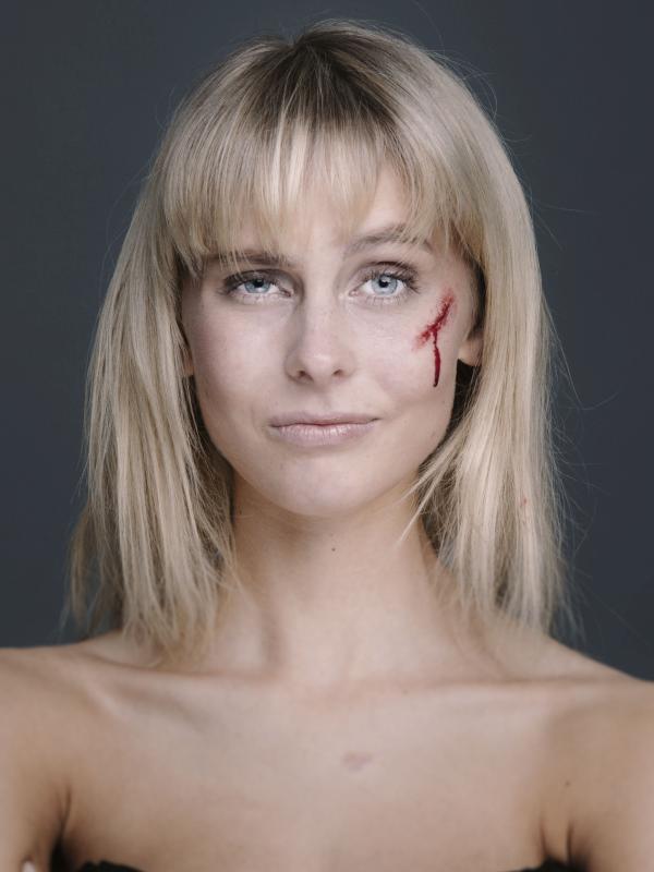 Tini Sager - Strong People - artistspool.com
