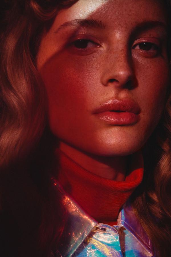 Julia Neubauer - imute magazine - artistspool.com