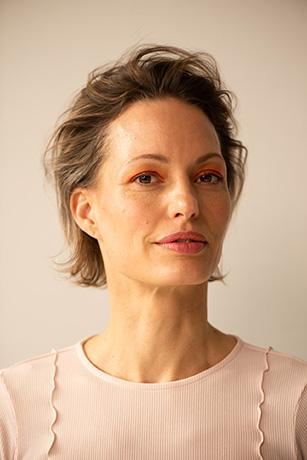 Josephine Winter -  - artistspool.com