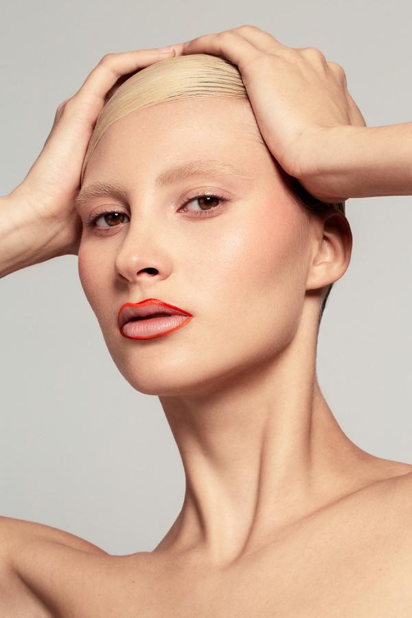 Josephine Winter - Beauty Campaign - artistspool.com