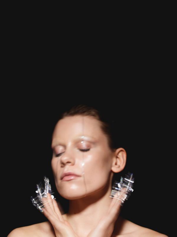 Josephine Winter - Silver Lining - artistspool.com