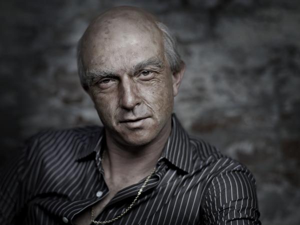 Ara Decker - Superadler - artistspool.com