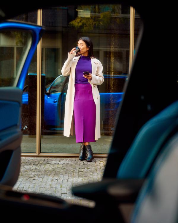 Julia Neubauer - Athlon - artistspool.com