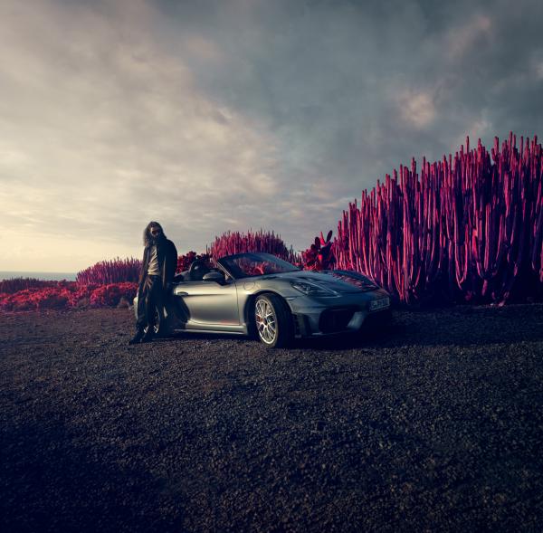 Julia Neubauer - Porsche Modern Luxury - artistspool.com