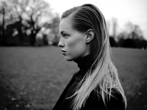 Eva Hennings - Nina Carlson - artistspool.com