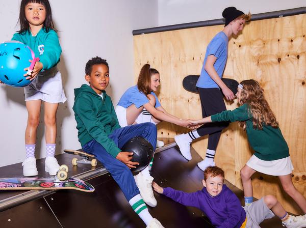 Bee Birgit Steger - Russell Kids Campaign - artistspool.com