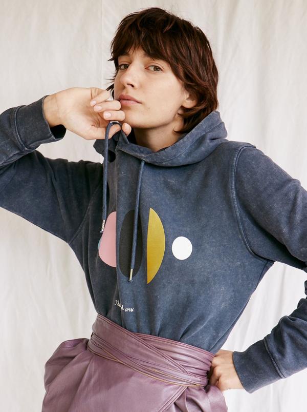 Bee Birgit Steger - The Colorful Crew Lookbook Outdoor - artistspool.com