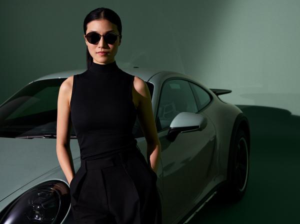 Bee Birgit Steger - Porsche Design Campaign - artistspool.com