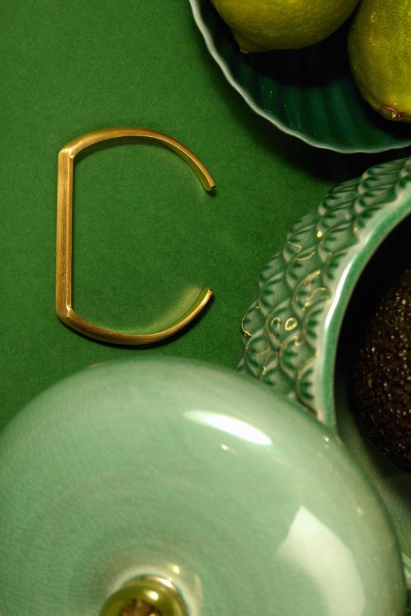 Lara Packheiser - Jasmina Jovy Jewelry - artistspool.com
