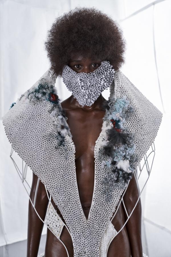 Lara Packheiser - 20MASK20 - artistspool.com
