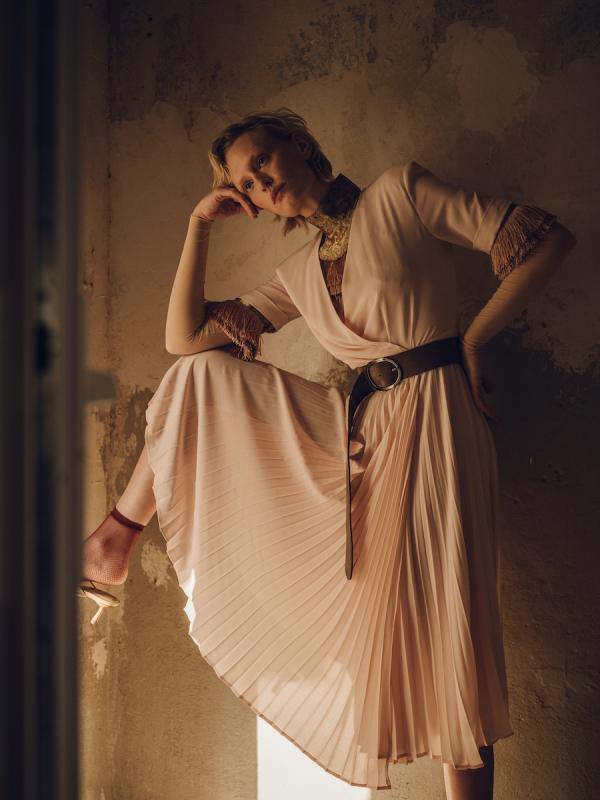 Claudia Fischer - Cake Magazine: Luca Kroeger - artistspool.com