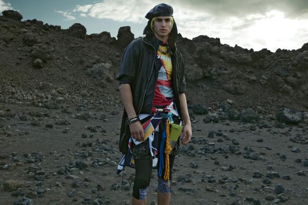Yilmaz Aktepe - Mars - artistspool.com