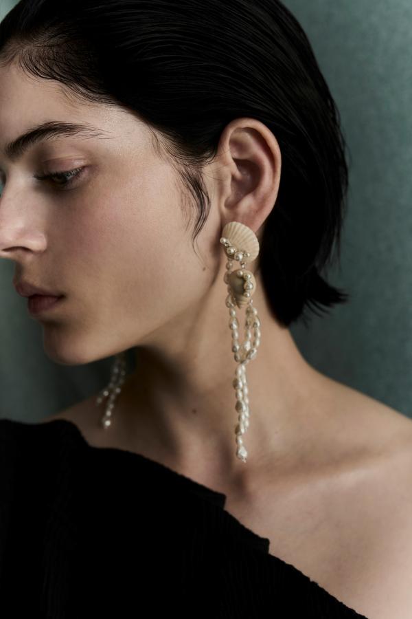 Sophia Langenecker (MUC) - Lilly - artistspool.com