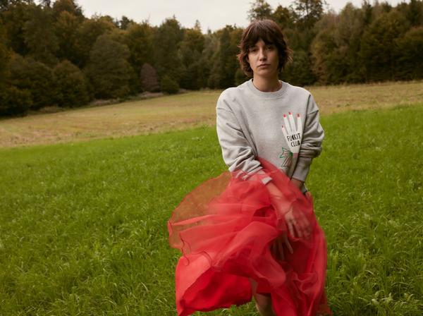 Bee Birgit Steger - The Colorful Crew Lookbook Outdoor - artistspool.com