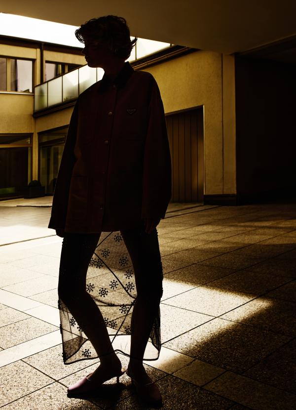 Anna Ploch (MUC) - Contributor Magazine - artistspool.com