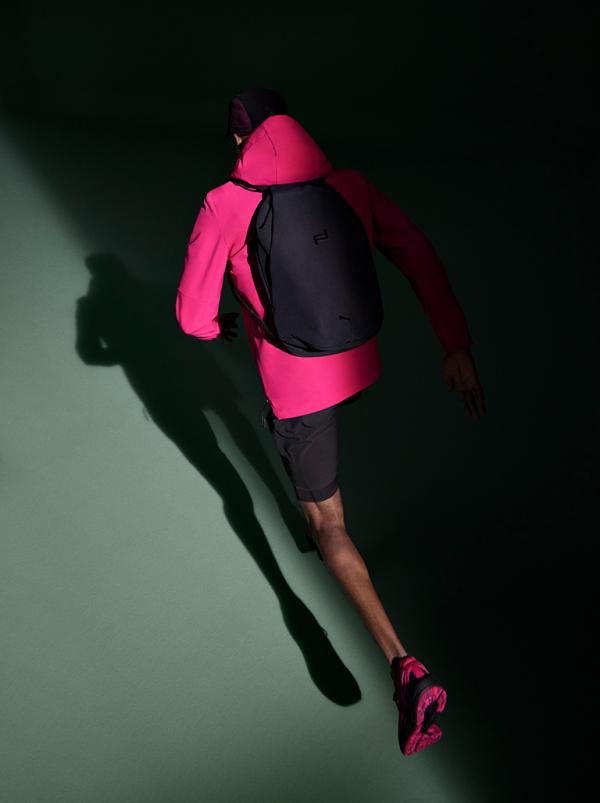 Bee Birgit Steger - Porsche Design Campaign - artistspool.com