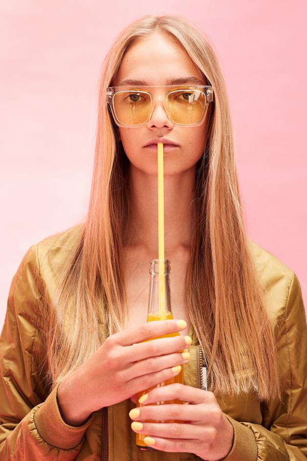Alexandra Dietl (MUC) - Lucys Magazine - artistspool.com
