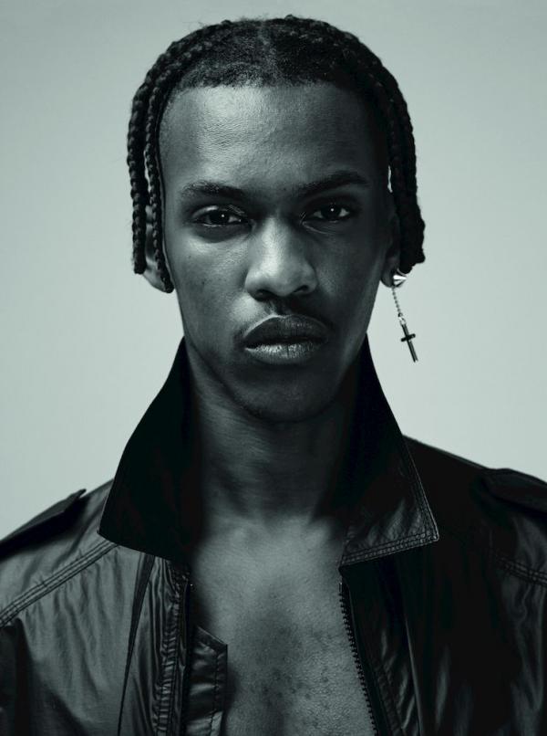 Yilmaz Aktepe - New Boys Best Fashion Magazine - artistspool.com