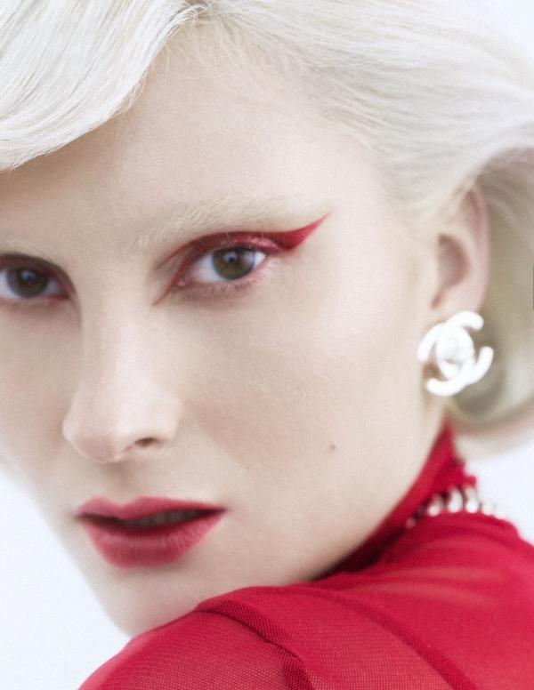 Manuel Miltner - Grazia Bulgaria | Are You Red-Y? - artistspool.com