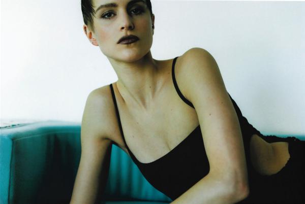 Claudia Fischer - Stillness and Spectacle - artistspool.com