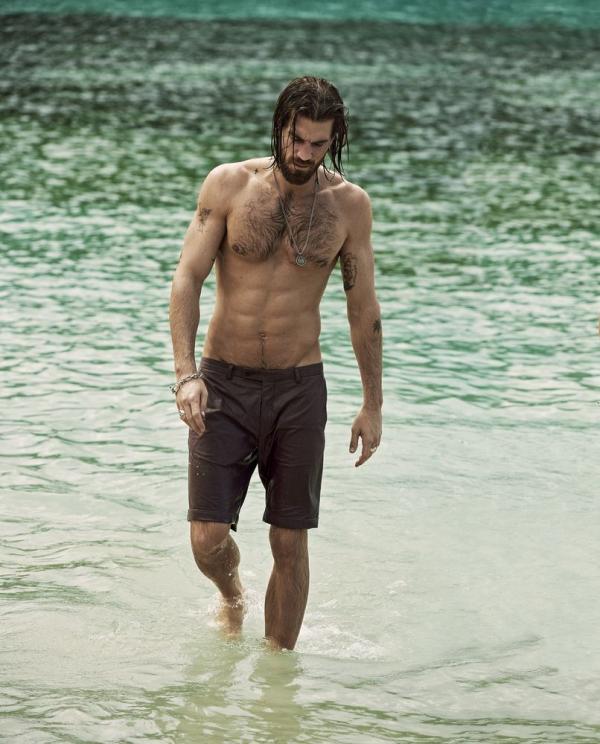 Yilmaz Aktepe - Mr. Robinson: Sven Baenziger - artistspool.com