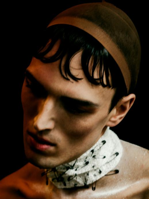 Maike Albeck - Designscene Magazine - artistspool.com
