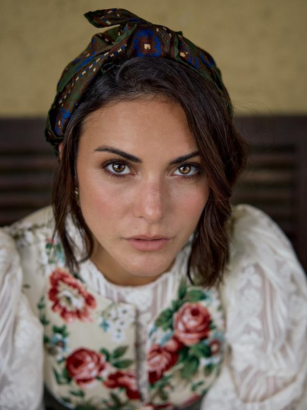 Sophia Langenecker (MUC) - Shedoes Tracht - artistspool.com