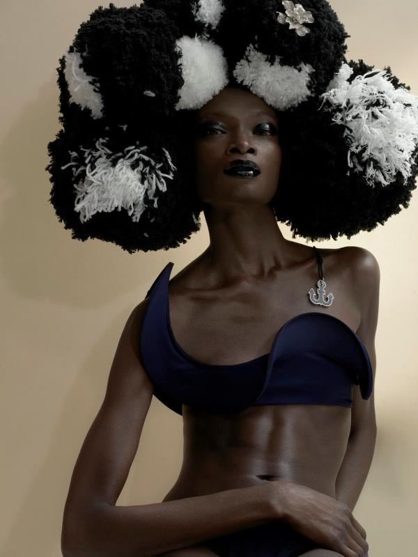 Yilmaz Aktepe - Debra Shaw for Style and the Family Tunes - artistspool.com