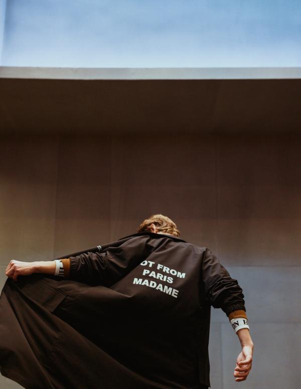 Claudia Fischer - Schön Magazine I - artistspool.com