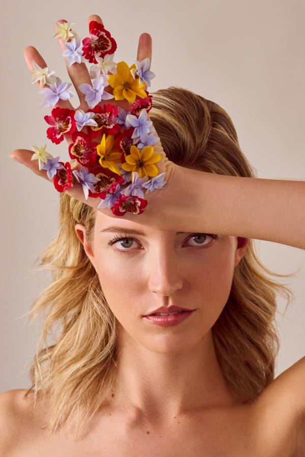 Jenny Retzlaff (MUC) - Latest flourish - artistspool.com