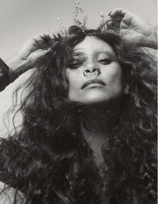 Adelaida Cue Baer - TUSH - artistspool.com