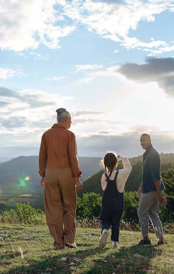 Anna Ploch (MUC) - Zeiss - artistspool.com