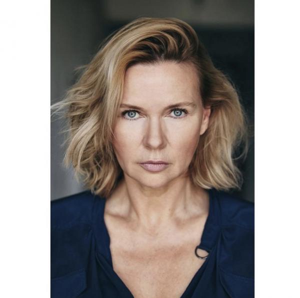 Anna Ploch (MUC) - Veronika Ferres - artistspool.com