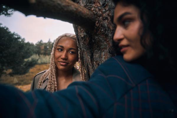 Lotta Katrine Meyer - Roots - artistspool.com