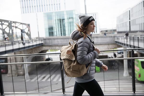 Alexandra Dietl - Sport Engelhorn sportswear - artistspool.com