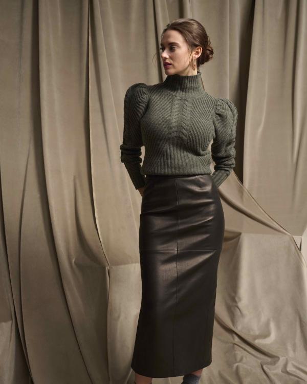 Jenny Retzlaff - Kinga Mathe Campaign - artistspool.com