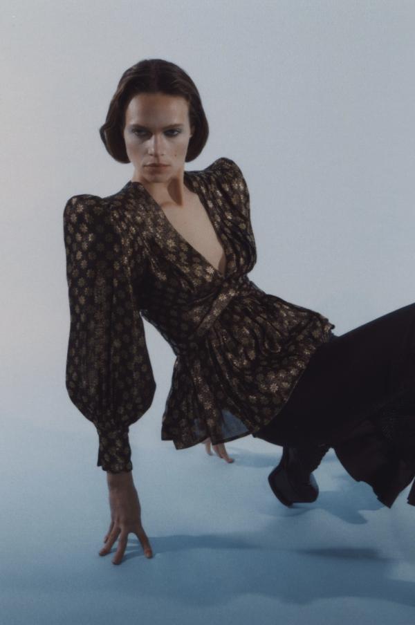 Adelaida Cue Baer - Dimensions - artistspool.com