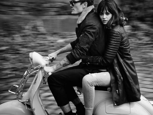 Anna Ploch (MUC) - set - artistspool.com