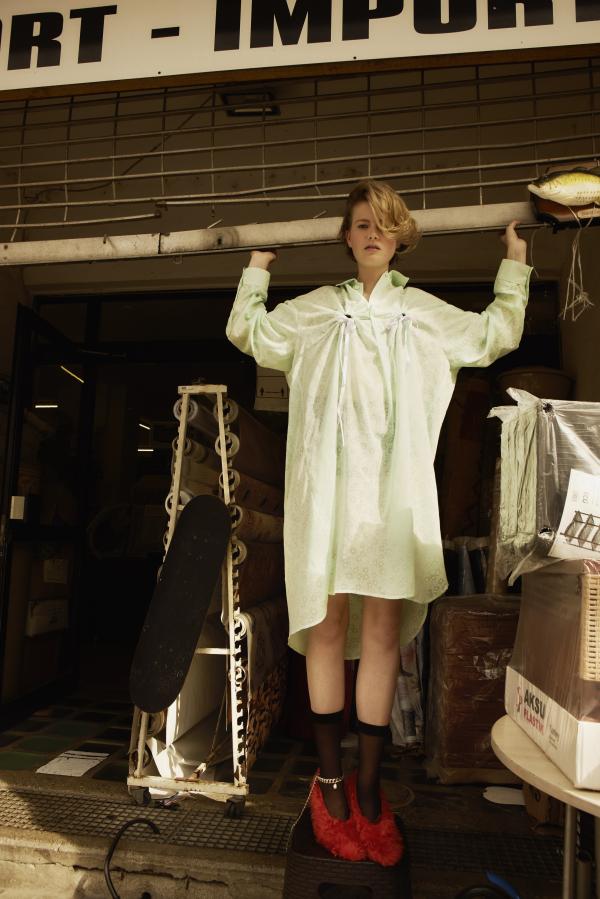 Anna Ploch (MUC) - Contributor Magazine - artistspool.com