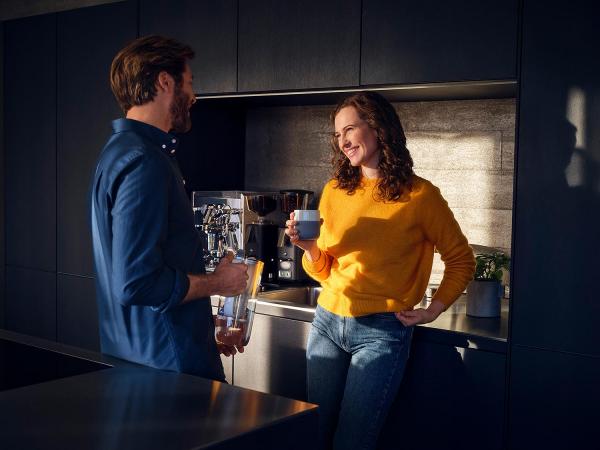 Lotta Katrine Meyer - Brita - artistspool.com