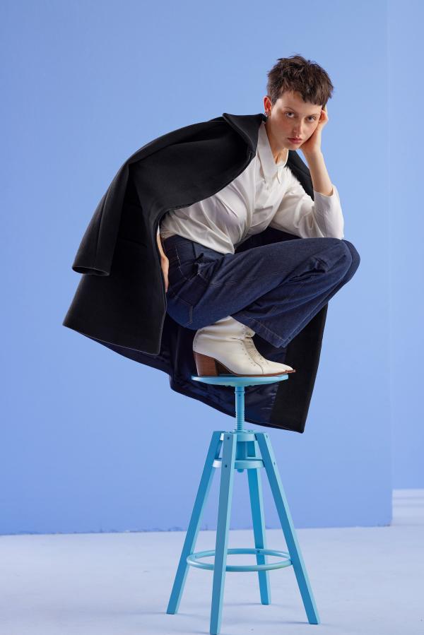 newcomer: Hanna Kohlhauer - Lookbook Annette Rufeger - artistspool.com