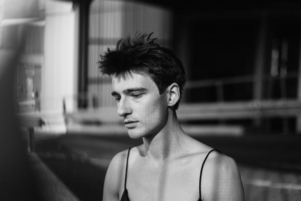 Jacqueline Ziesmer - Sebastian Schneider - artistspool.com
