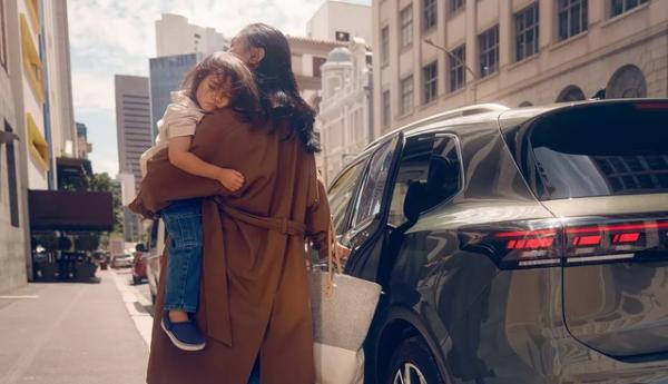 Jacqueline Ziesmer - Volkswagen ID - artistspool.com