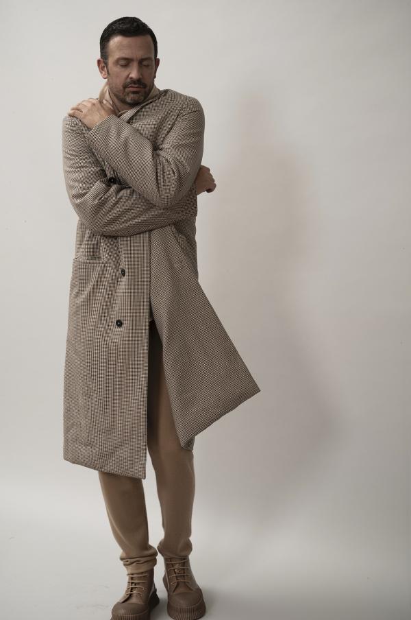 Daniella Petrovics - ICON - artistspool.com
