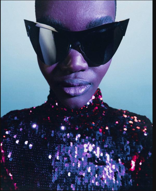 Adelaida Cue Baer - Dark Side - artistspool.com