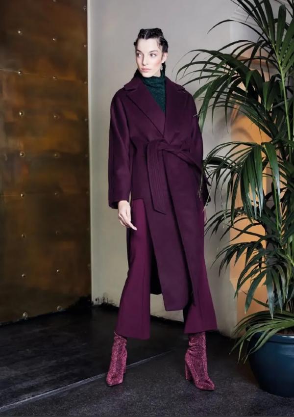 Anna Ploch (MUC) - Mykke Hofmann - artistspool.com