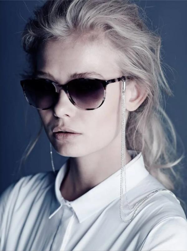 Anna Ploch (MUC) - Iolani - artistspool.com