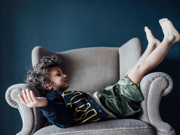 Bee Birgit Steger - Home Alone Editorial - artistspool.com