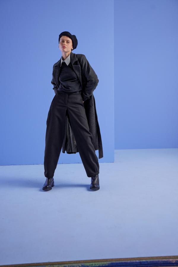 newcomer: Hanna Kohlhauer - Lookbook Annette Rufeger - artistspool.com