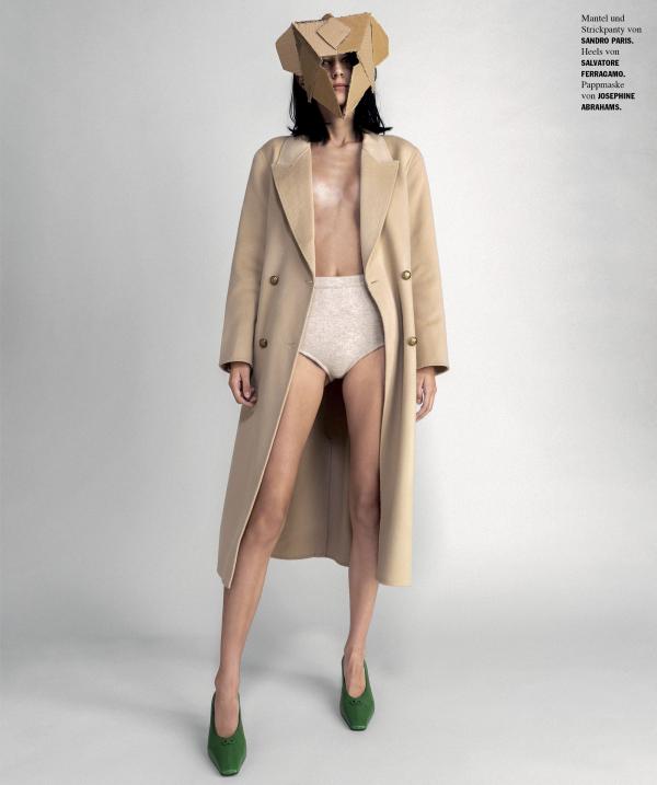 Jacqueline Abrahams - faces magazine The new Wollmovement - artistspool.com
